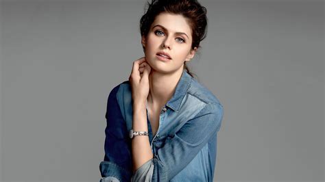 Images > Celebrity > Alexandra Daddario